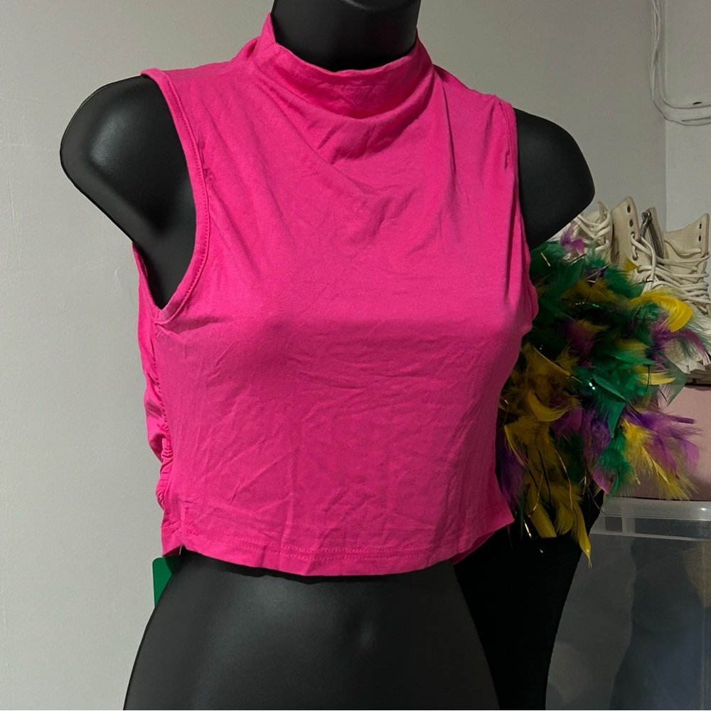 Unlisted Click for Auction Alert * Pink Sleeveless Women's Top - SHEIN